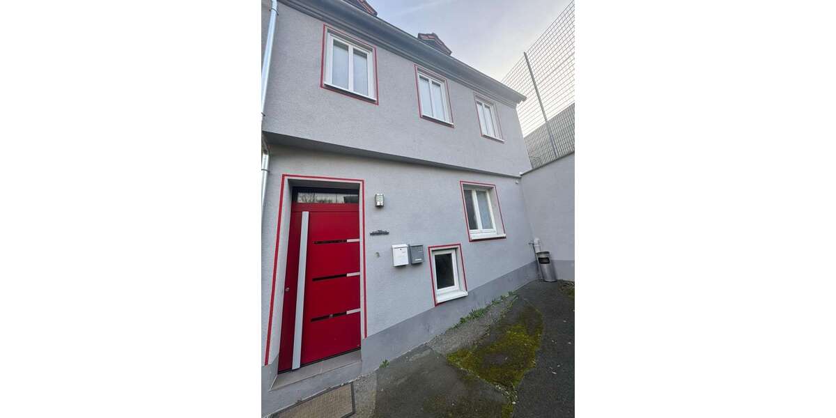 Einfamilienhaus Kitzingen - 7 Zimmer, 110 m&sup2;, 350.000&euro; | Angebot:25429166