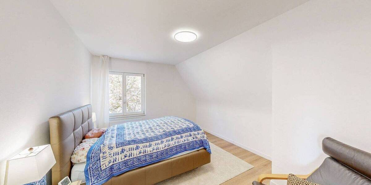 Einfamilienhaus Würzburg Steinbachtal - 9 Zimmer, 232 m&sup2;, 1.280.000&euro; | Angebot:26875318