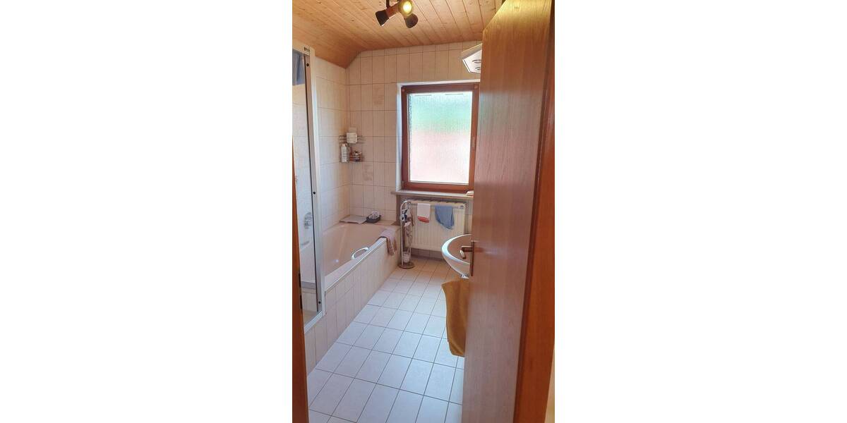 Mehrfamilienhaus, Wohnhaus Leinach - 7 Zimmer, 179 m&sup2;, 399.000&euro; | Angebot:24822289