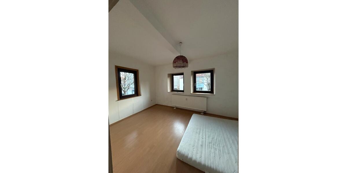 Etagenwohnung Großrinderfeld - 1 Zimmer, 50 m&sup2;, 550&euro; | Angebot:26043200