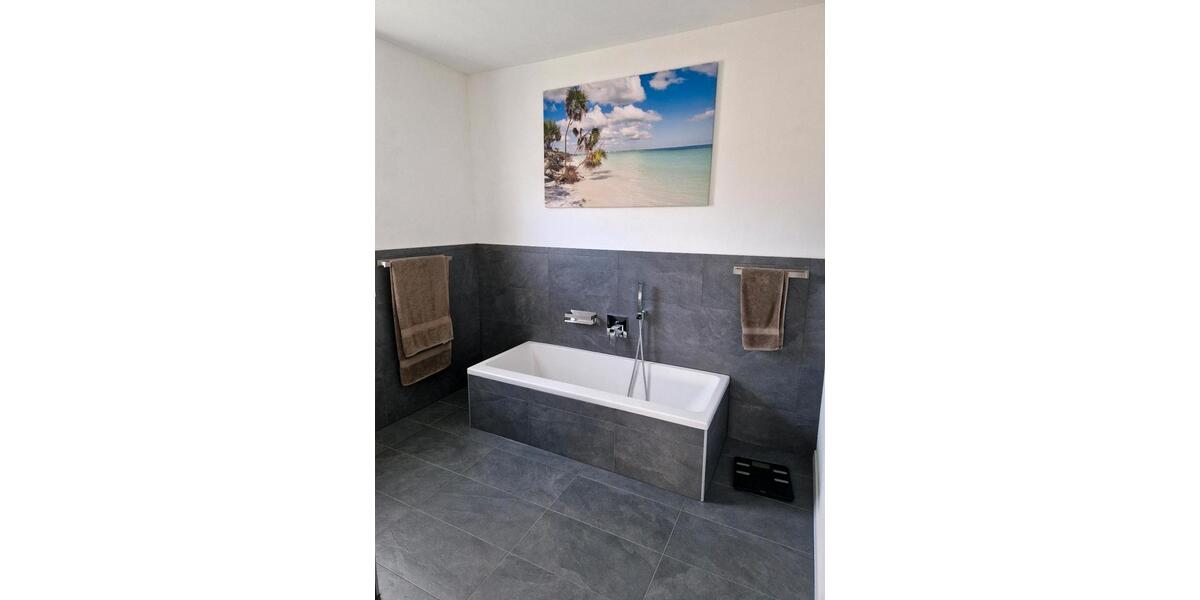 EXKLUSIVE Barrierefrei Seniorengerecht ETW Garten Garage 3 zimmer