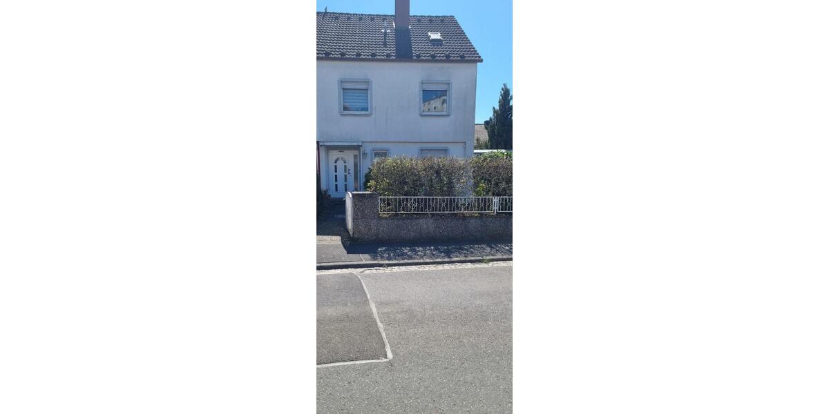 Doppelhaushälfte Rottendorf - 5 Zimmer, 120 m&sup2;, 1.350&euro; | Angebot:26286818