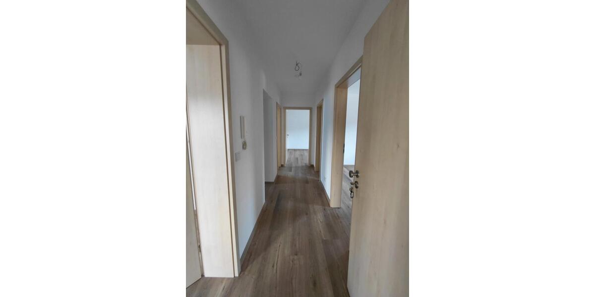 Etagenwohnung Marktheidenfeld - 3 Zimmer, 85 m&sup2;, 900&euro; | Angebot:25381006