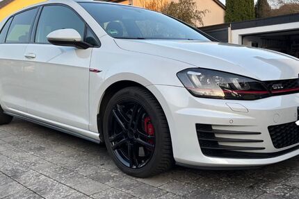VW Golf 128.200 km 14.900 &euro; Würzburg 97072