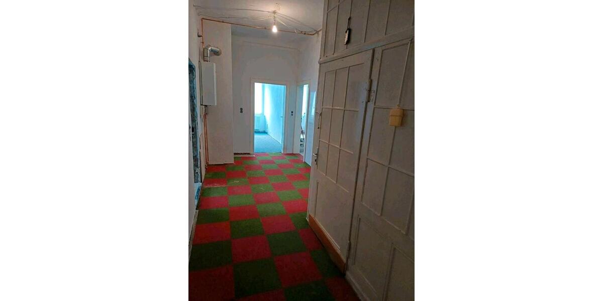 Etagenwohnung Kitzingen - 3 Zimmer, 110 m&sup2;, 1.100&euro; | Angebot:26221393