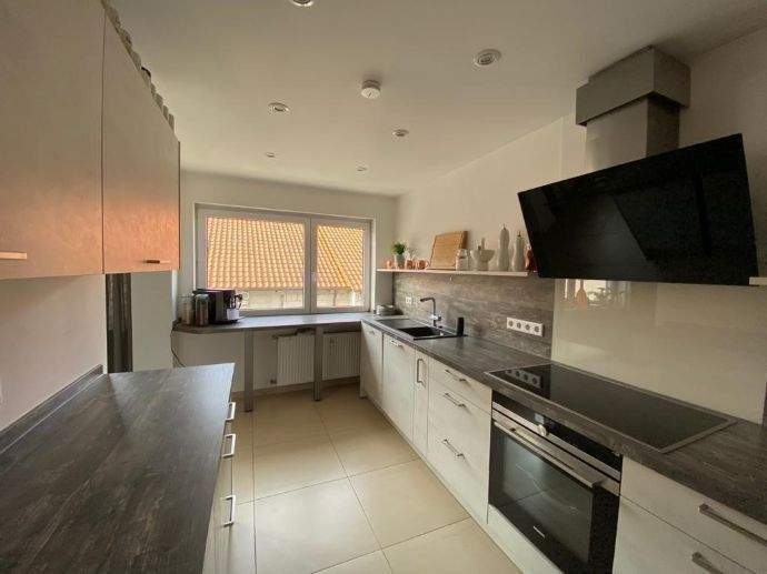 Etagenwohnung Nordheim a.Main - 5 Zimmer, 120 m&sup2;, 990&euro; | Angebot:25226734