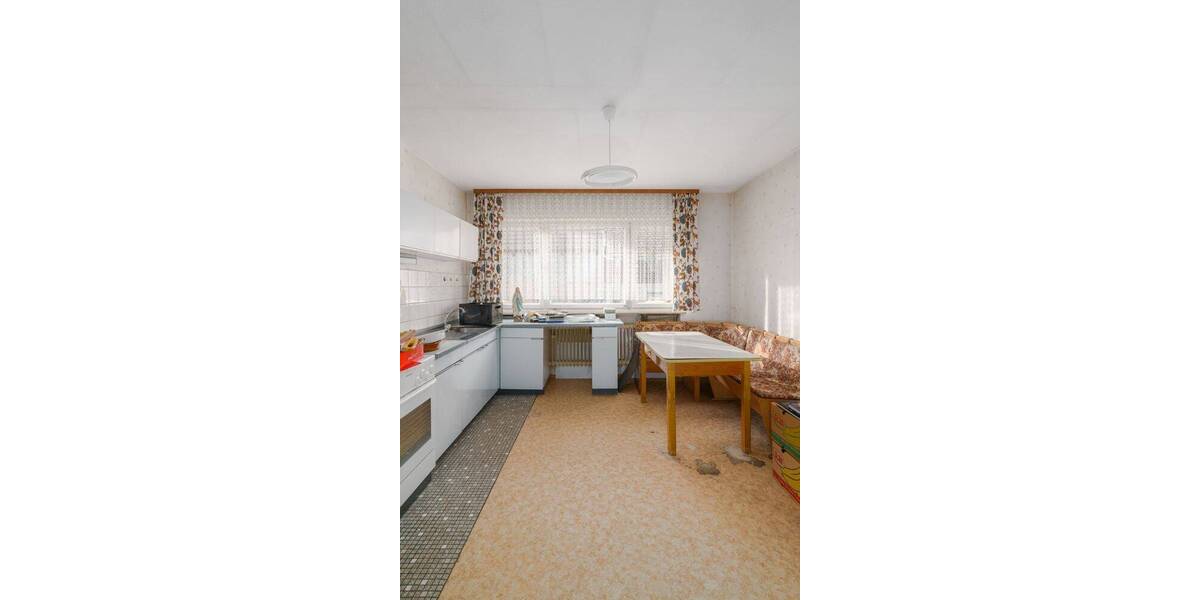 Mehrfamilienhaus, Wohnhaus Karlstadt / Gambach Gambach - 8 Zimmer, 154 m&sup2;, 299.900&euro; | Angebot:25702207