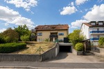 Ruhig wohnen, stadtnah leben – 2-Zimmer-Wohnung mit Dachloggia und Tiefgaragenstellplatz - Etagenwohnung würzburg Versbach | Angebot:27144301
