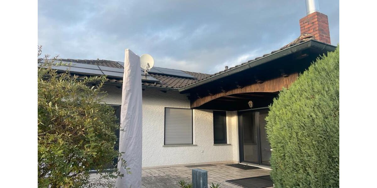 7 Zi. Haus Bungalow mit Einliegerwohnung und PV-Anlager 7 zimmer