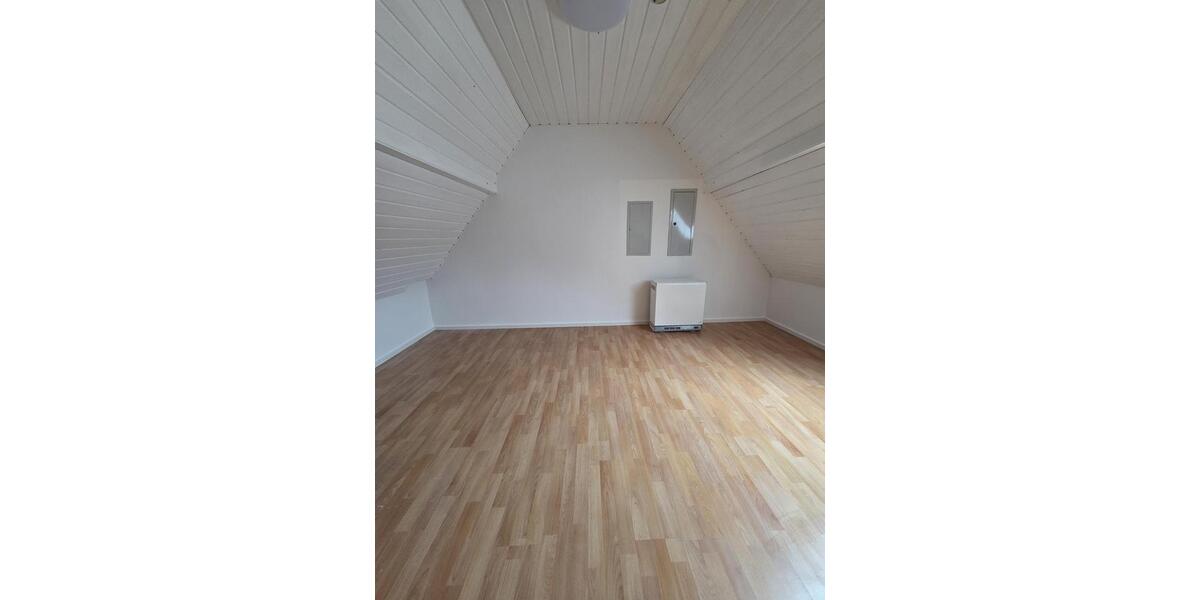 Maisonettenwohnung Arnstein - 5 Zimmer, 125 m&sup2;, 1.200&euro; | Angebot:26553721