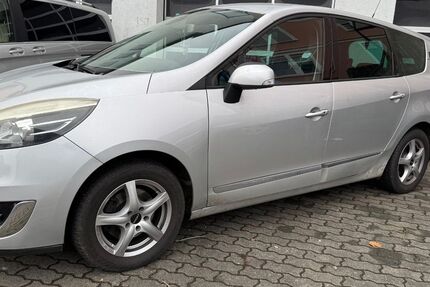 Renault Scenic 234.000 km 2.900 € Wertheim am Main 97877