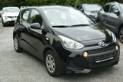 Hyundai i10 12.166 km 11.990 &euro; Estenfeld bei Würzburg 97230