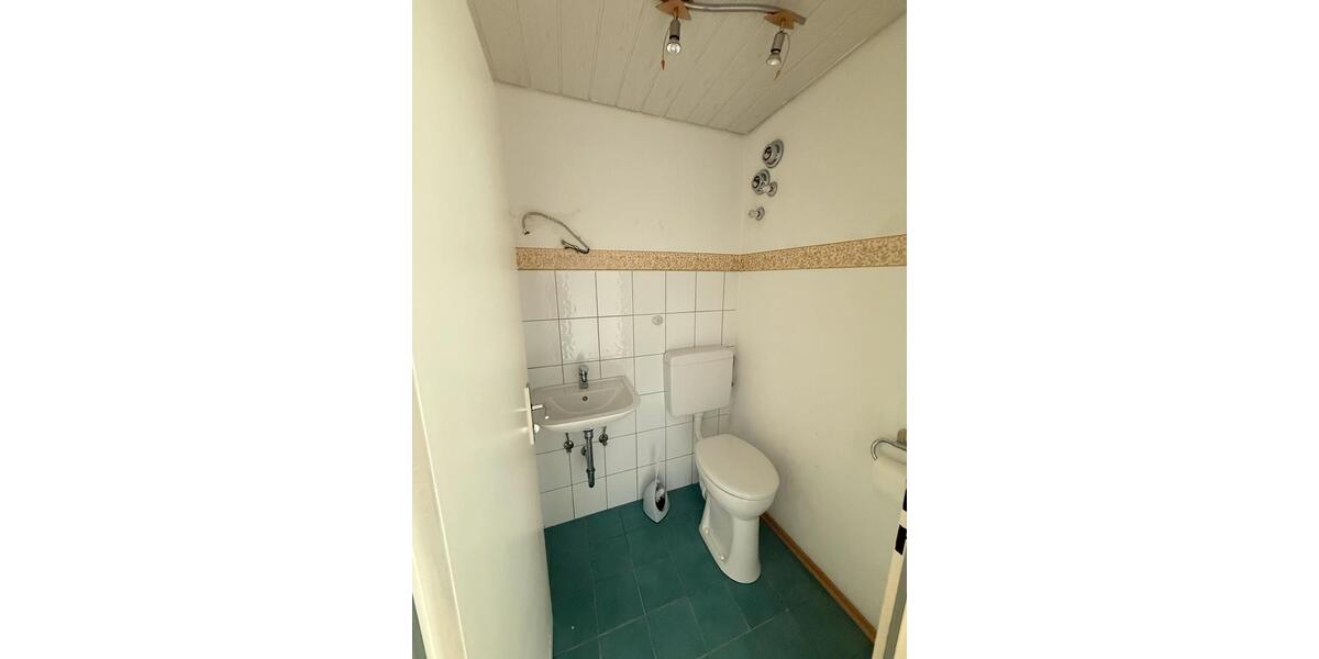 Mehrfamilienhaus, Wohnhaus Theilheim - 10 Zimmer, 220 m&sup2;, 540.000&euro; | Angebot:26704507