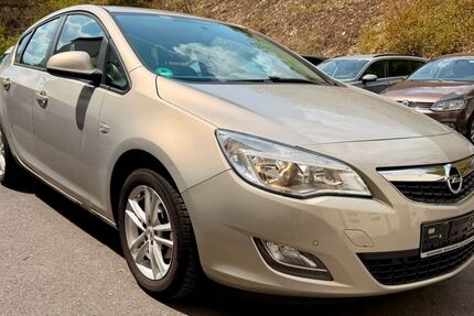 Opel Astra 106.000 km 3.990 &euro; Würzburg 97080