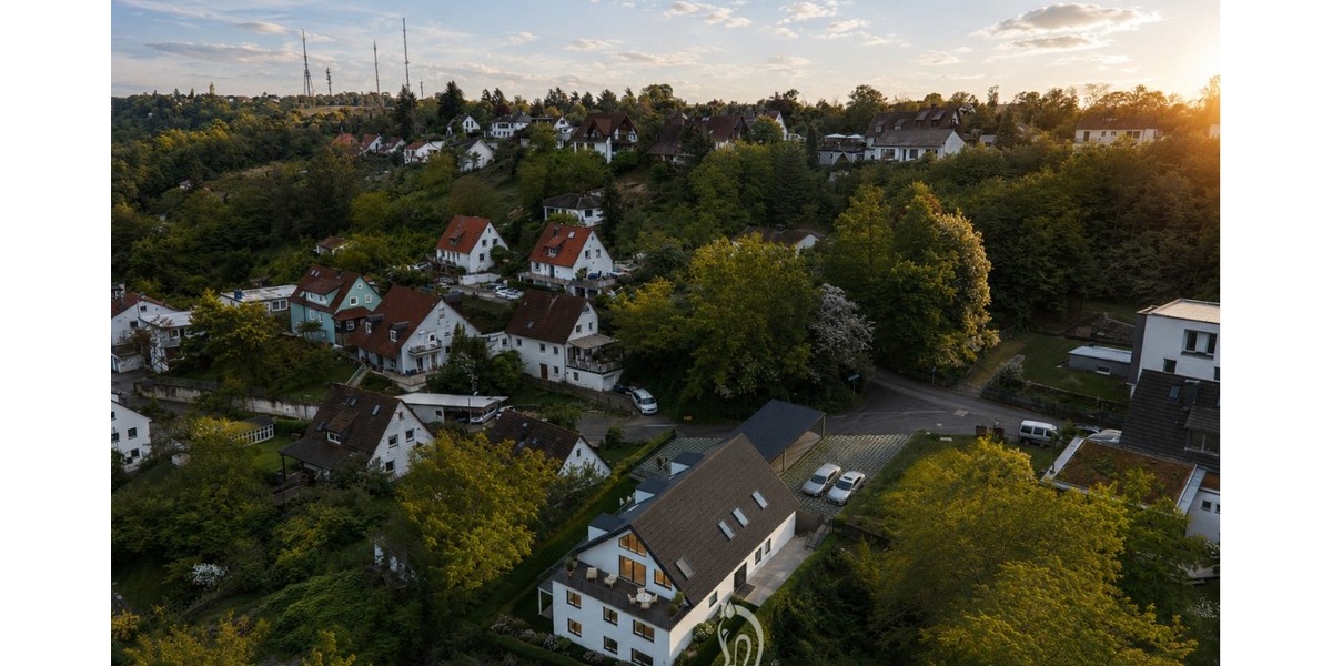 Ganze Etage, Balkonterrassenwohnung - 4,5 Zimmer - Neubau mit 5 Wohneinheiten, hier WE 5 - Dachgeschoßwohnung Höchberg | Angebot:26143368