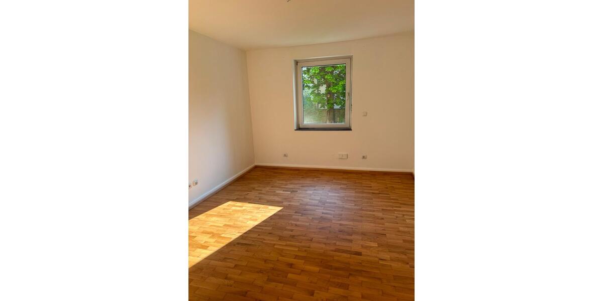 Hochparterre Würzburg Frauenland - 4 Zimmer, 86 m&sup2;, 395.000&euro; | Angebot:26865355