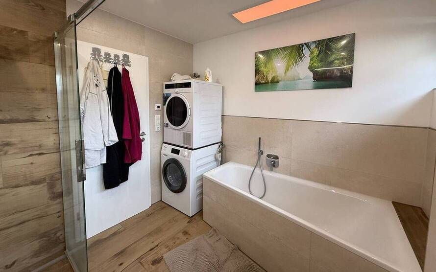 Attraktives Wohnen in Veitshöchheim Frisch sanierte 4-Zimmer-Wohnung zum Kauf!