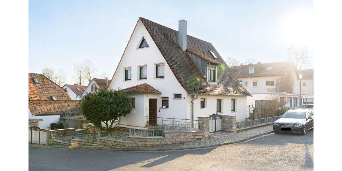 Einfamilienhaus Markt Einersheim - 5 Zimmer, 142 m&sup2;, 449.000&euro; | Angebot:25818359