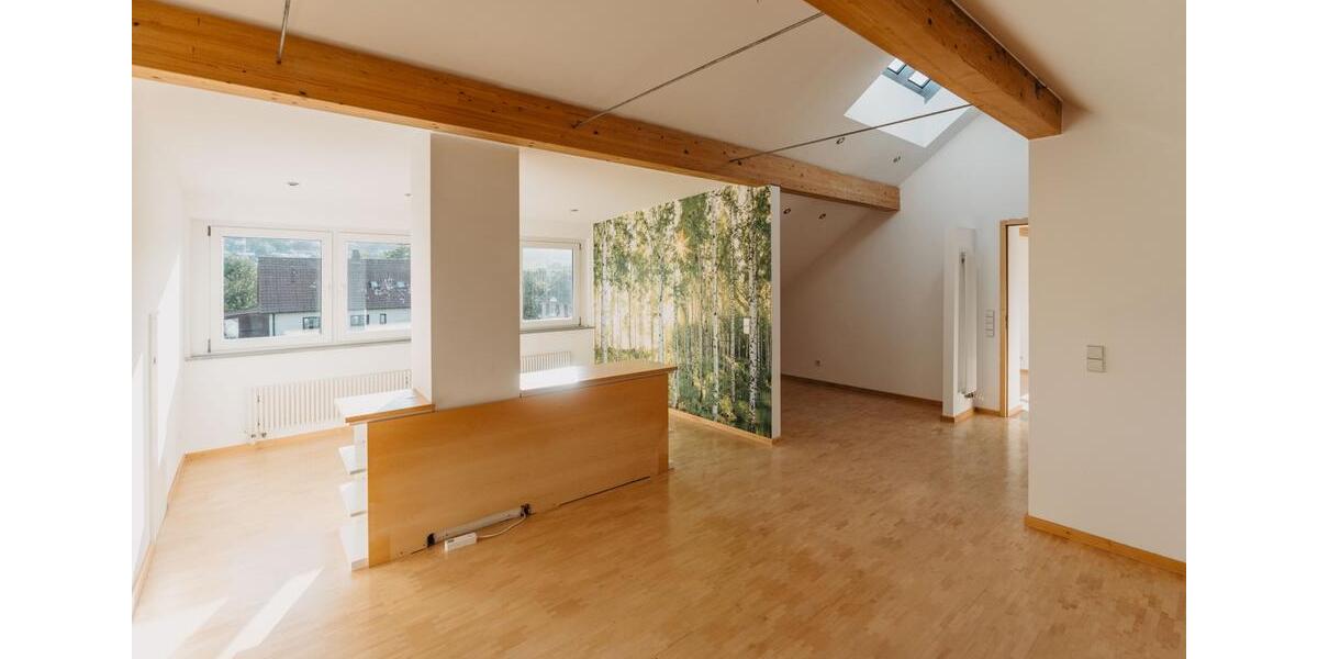 Maisonettenwohnung Tauberbischofsheim - 7 Zimmer, 180 m&sup2;, 1.650&euro; | Angebot:26516847