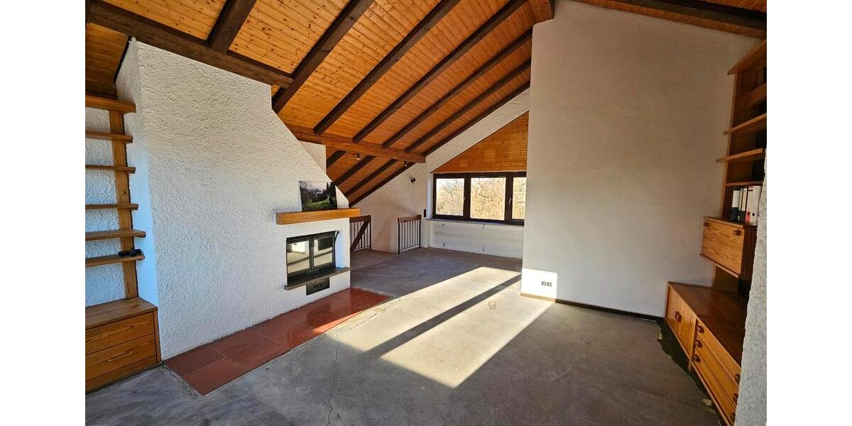 Einfamilienhaus Würzburg Heuchelhof - 7 Zimmer, 259 m&sup2;, 630.000&euro; | Angebot:25855005