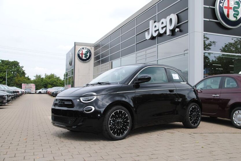 Fiat 500e 14.182 km 27.990 € Würzburg 97076