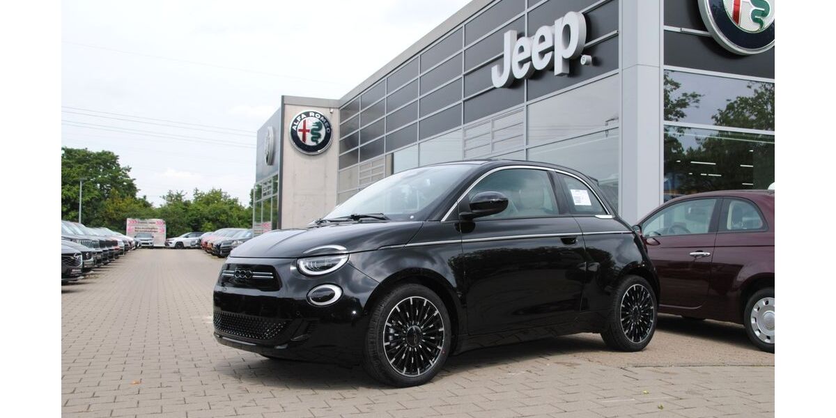 Fiat 500e 17.000 km 27.990 € Würzburg 97076
