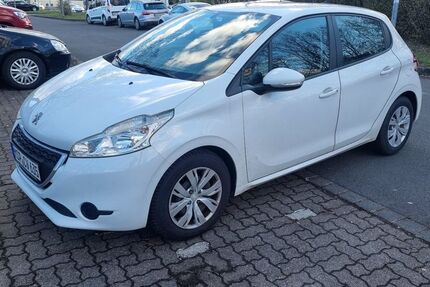 Peugeot 208 133.000 km 4.780 &euro; Karlstadt 97753