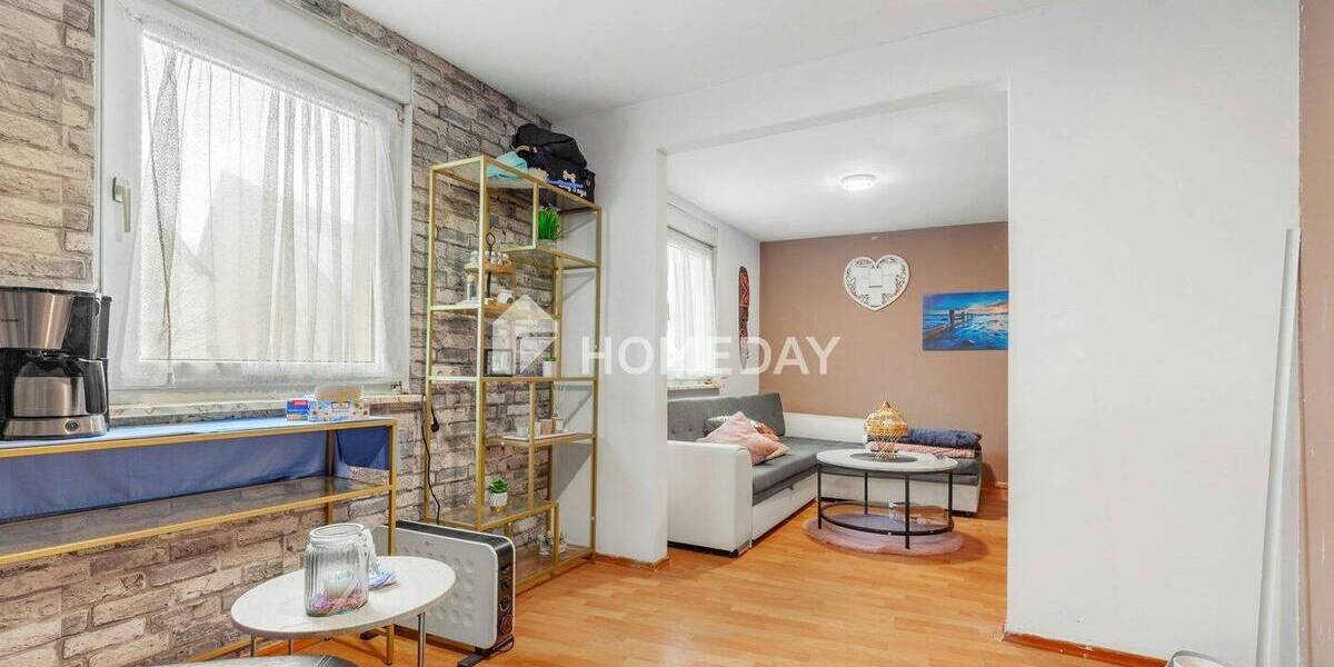 Einfamilienhaus Bergtheim Opferbaum - 8 Zimmer, 220 m&sup2;, 335.000&euro; | Angebot:25684249