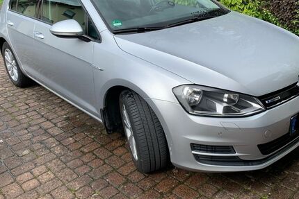 VW Golf 48.671 km 11.800 € Gemünden 97737