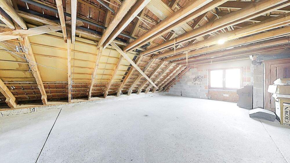 Einfamilienhaus Volkach Eichfeld - 1 Zimmer, 192 m&sup2;, 290.000&euro; | Angebot:25743799