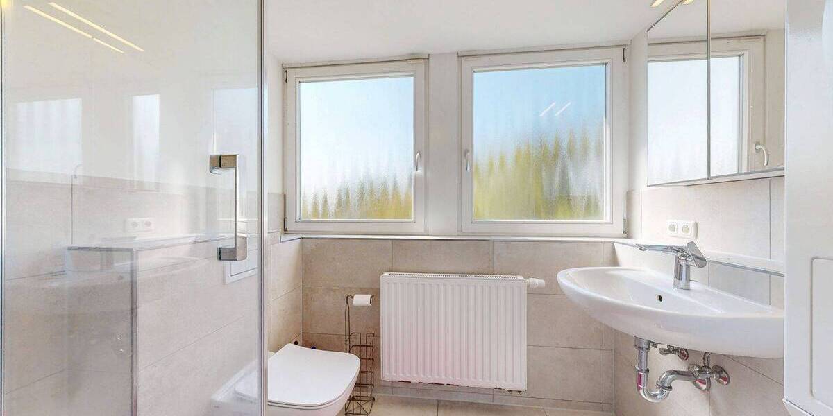 Einfamilienhaus Würzburg Steinbachtal - 9 Zimmer, 232 m&sup2;, 1.280.000&euro; | Angebot:26875318