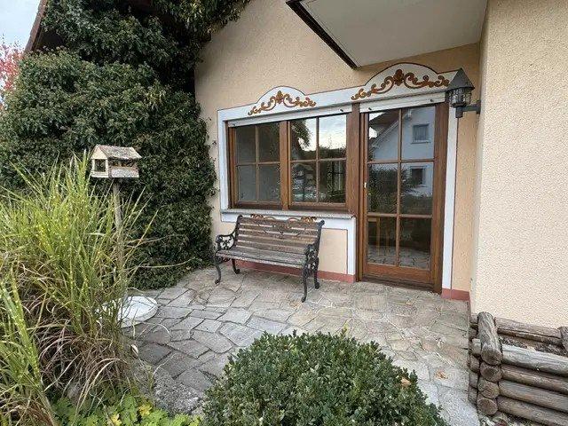 Einfamilienhaus Grünsfeld - 8 Zimmer, 266 m&sup2;, 550.000&euro; | Angebot:26395188