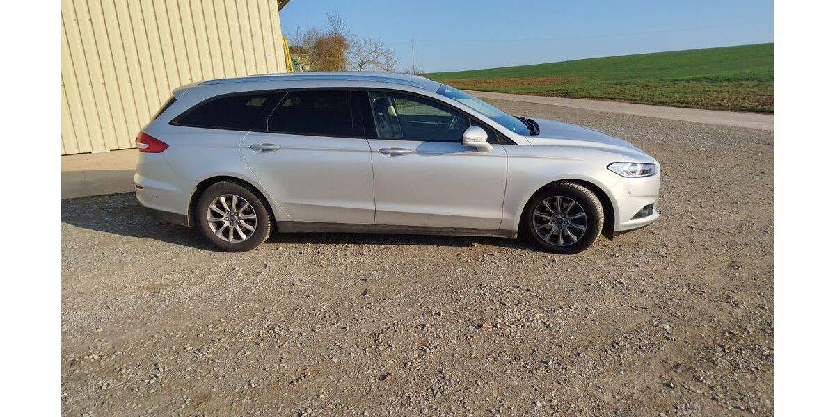 Ford Mondeo 49.950 km 15.900 &euro; Zeuzleben 97440
