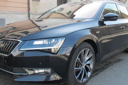 Skoda Superb 99.402 km 17.450 &euro; Würzburg 97080