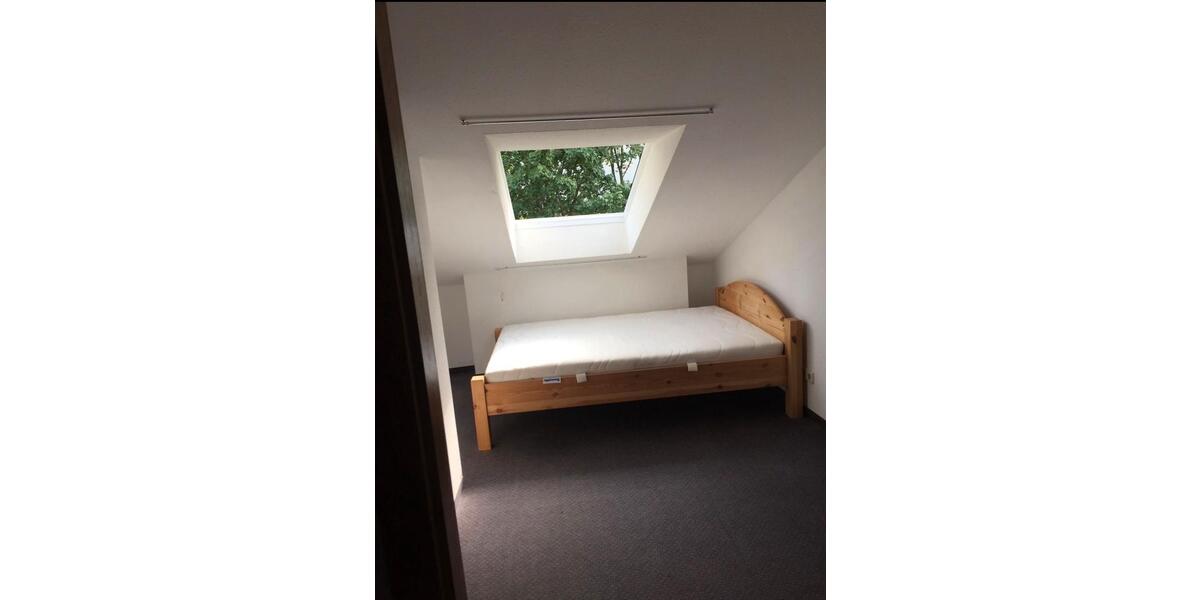 2 12 - Zimmer DG Wohnung Würzburg-Frauenland 2 zimmer