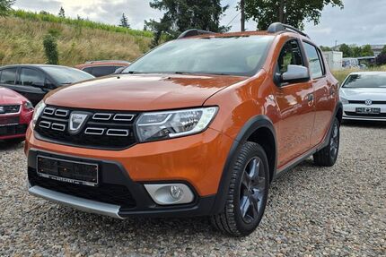 Dacia Sandero 63.000 km 8.290 &euro; Würzburg 97076