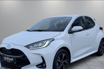 Toyota Yaris 2.000 km 24.490 &euro; Würzburg 97076