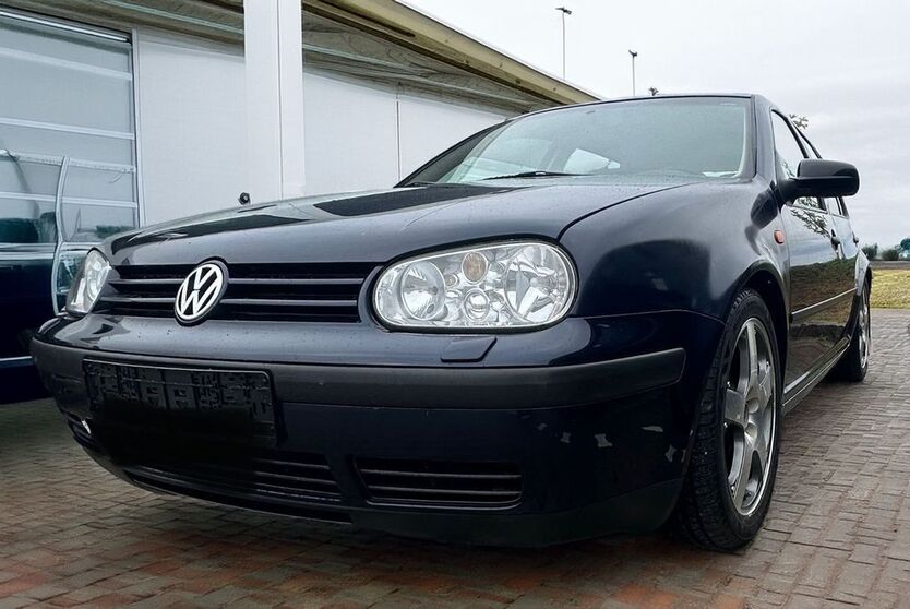 VW Golf 227.100 km 2.700 € Retzstadt 97282