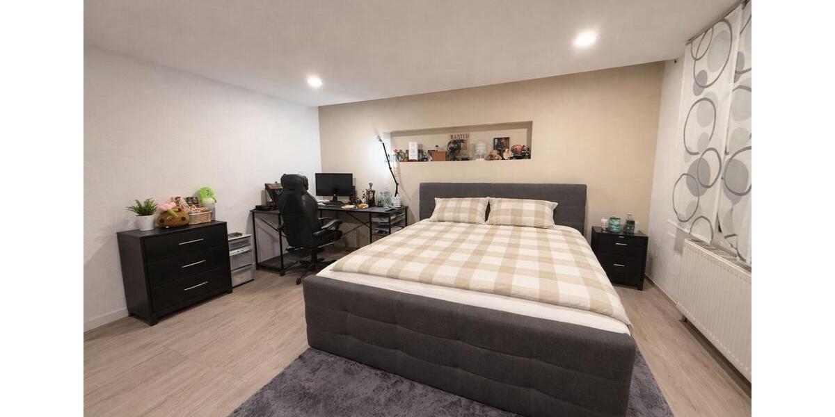 Doppelhaushälfte Tauberbischofsheim - 5 Zimmer, 265 m&sup2;, 475.000&euro; | Angebot:26048984