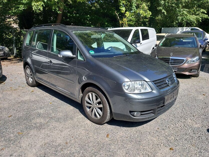 VW Touran 243.600 km 2.250 € Würzburg 97082
