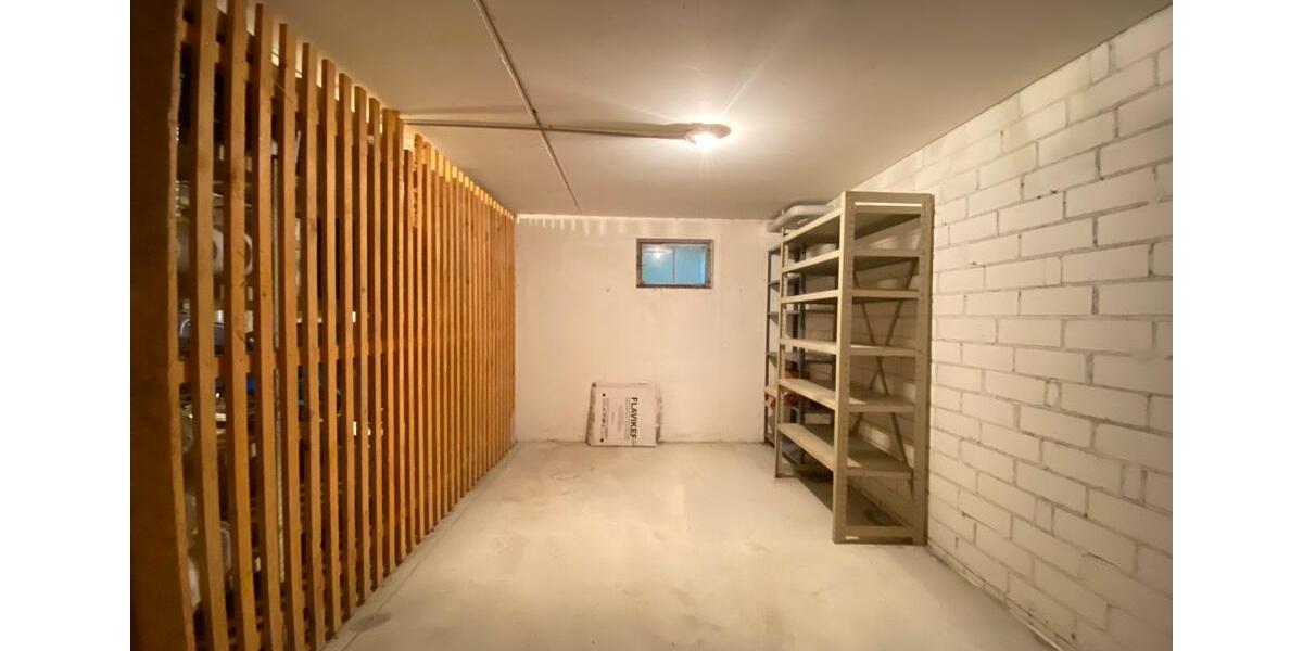 Etagenwohnung Höchberg - 3.5 Zimmer, 81 m&sup2;, 1.250&euro; | Angebot:26155361