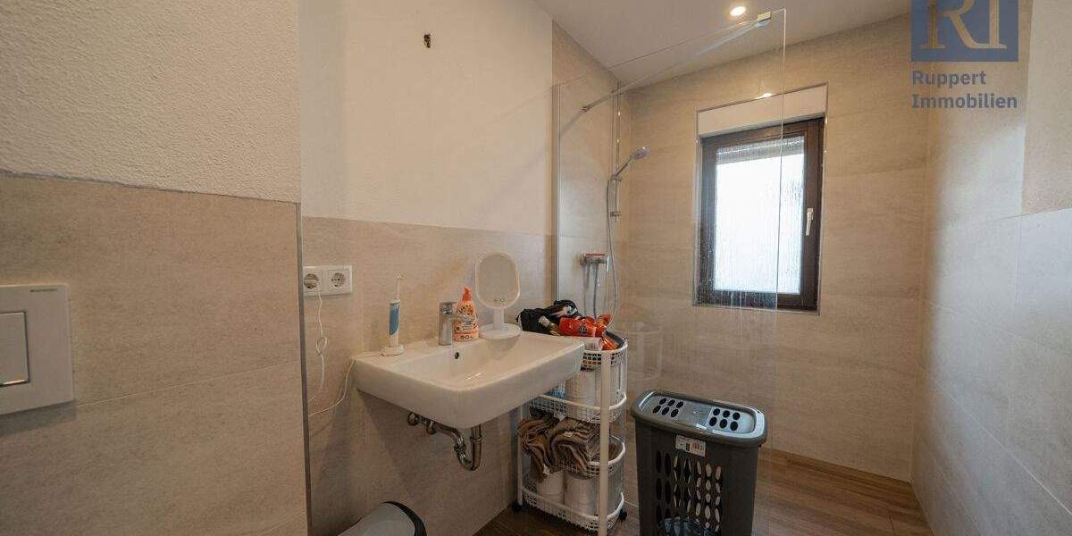 Doppelhaushälfte Würzburg Heidingsfeld - 4 Zimmer, 104 m&sup2;, 299.000&euro; | Angebot:25927657