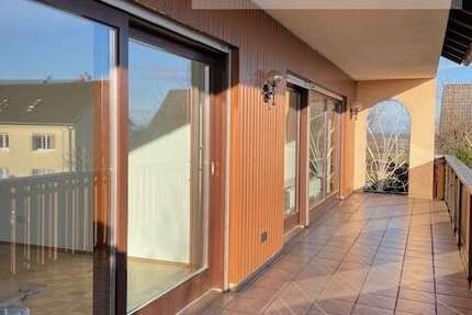 Wohnung zum Mieten in Buchbrunn 1.080 € 121.11 m² 5 zimmer