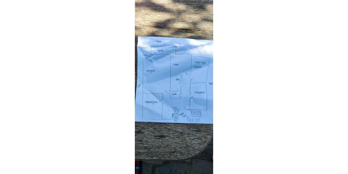 Dachgeschoßwohnung Gerbrunn - 5.5 Zimmer, 130 m&sup2;, 1.350&euro; | Angebot:26573287
