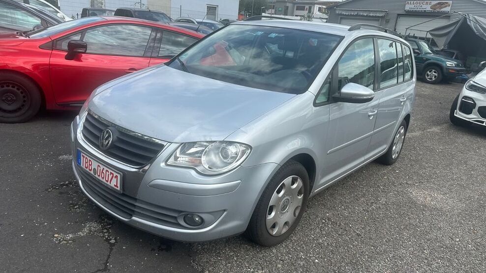 VW Touran 270.000 km 2.800 € Wertheim am Main 97877