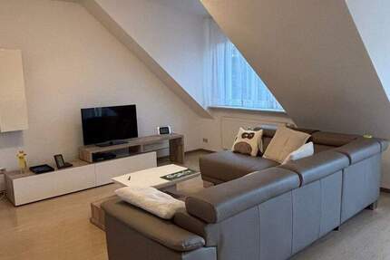 Moderne 3-Zimmer-DG-Wohnung mit Balkon & Weitblick – ruhige Lage in Kitzingen (sofort bezugsfrei) 3 zimmer