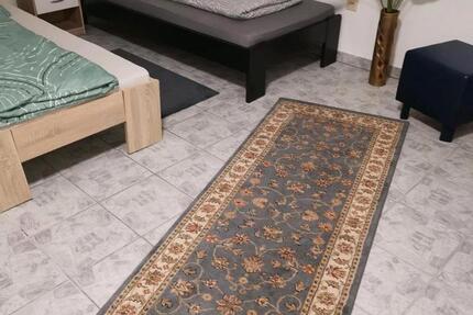 Wohnung Waldbüttelbrunn - 2 Zimmer, 200 m&sup2;, 25&euro; | Angebot:25634182