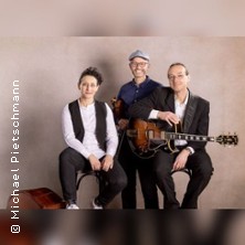 Inswingtief - Akustischer Swing zwischen Gypsy-Jazz & Weltmusik 25.07.2026 Stadtgärtchen