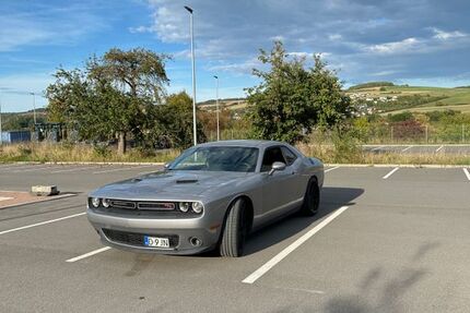 Dodge Challenger 235.000 km 16.450 € Werbach 97956