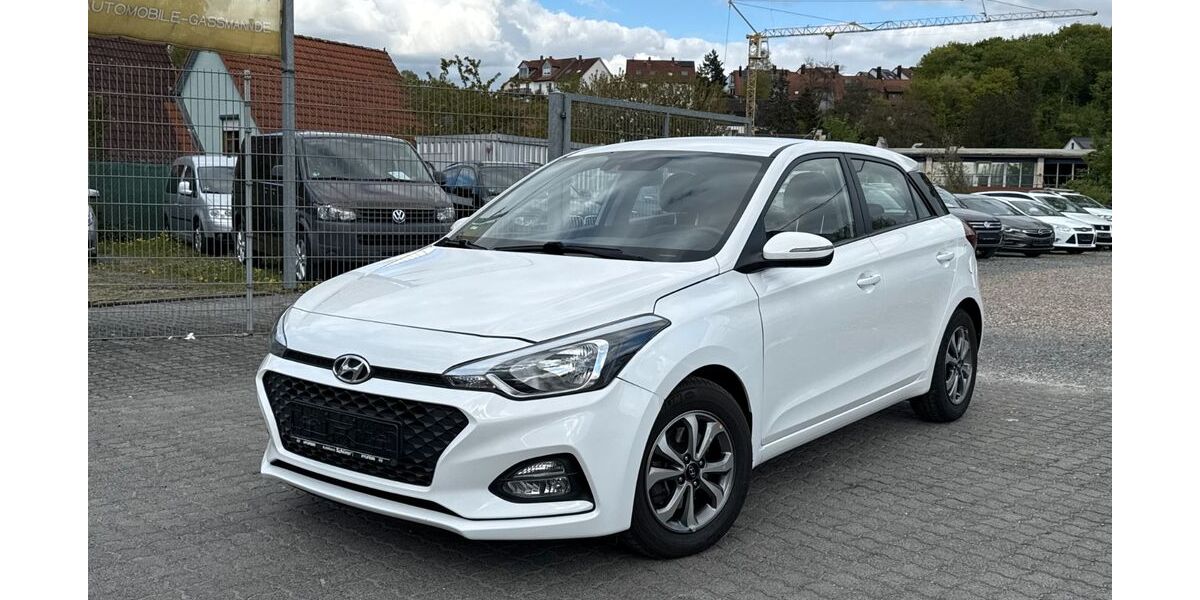 Hyundai i20 28.821 km 13.790 &euro; Würzburg 97076